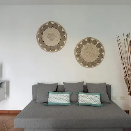 La Casa Amarilla *