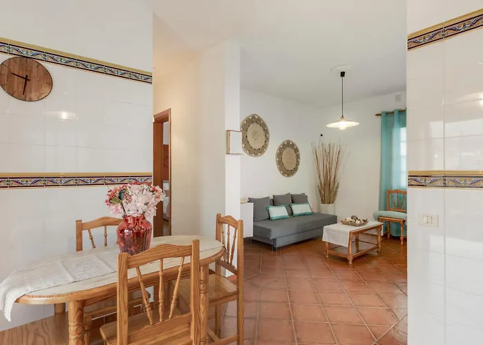 La Casa Amarilla Tatil Evi *