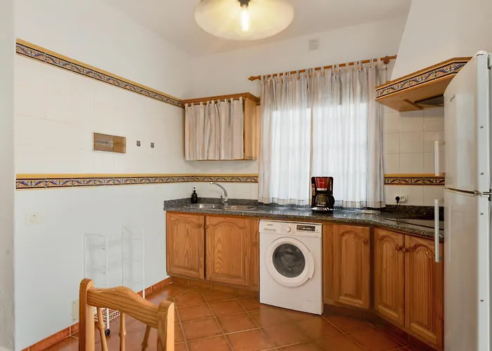 La Casa Amarilla Tatil Evi *